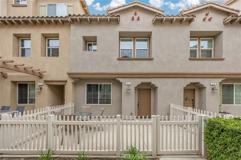 316 Calvados Azusa, CA 91702