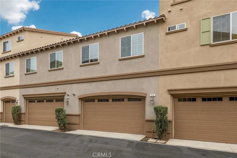 316 Calvados Azusa, CA 91702