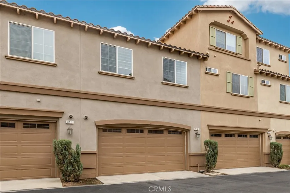316 Calvados Azusa, CA 91702