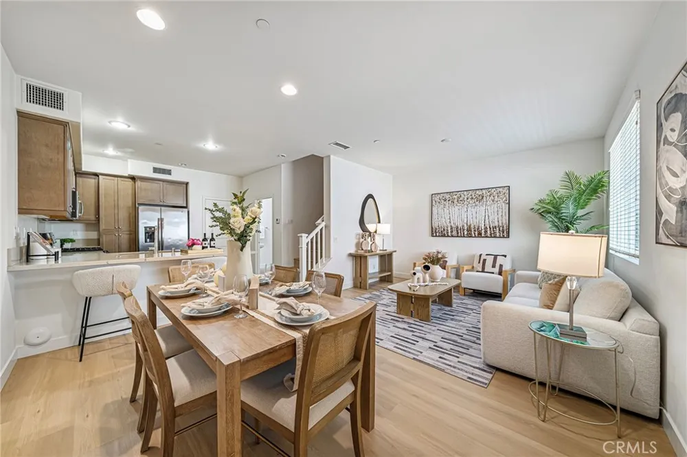 316 Calvados Azusa, CA 91702