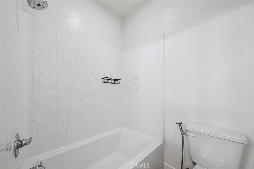 316 Calvados Azusa, CA 91702