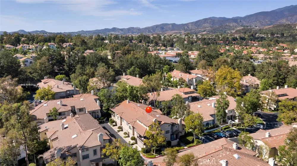 61 Tierra Montanosa Rancho Santa Margarita, CA 92688