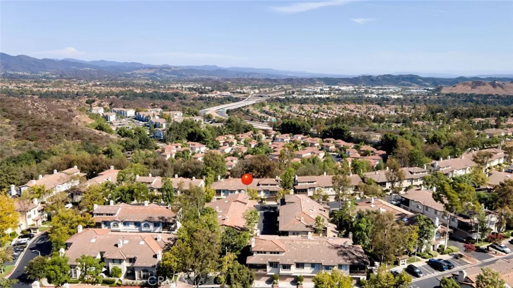 61 Tierra Montanosa Rancho Santa Margarita, CA 92688