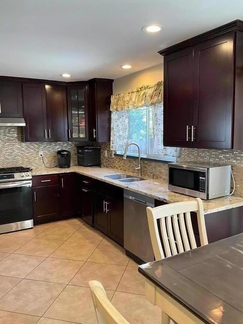 441 Verona Place Hollister, CA 95023