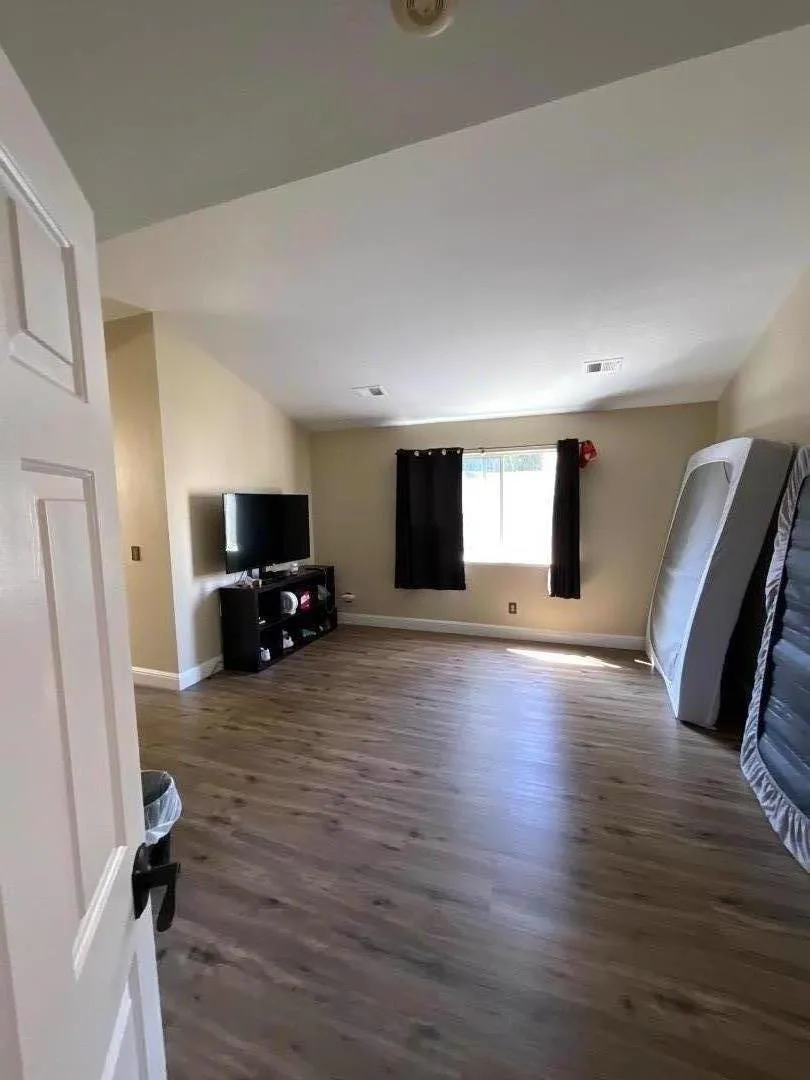441 Verona Place Hollister, CA 95023