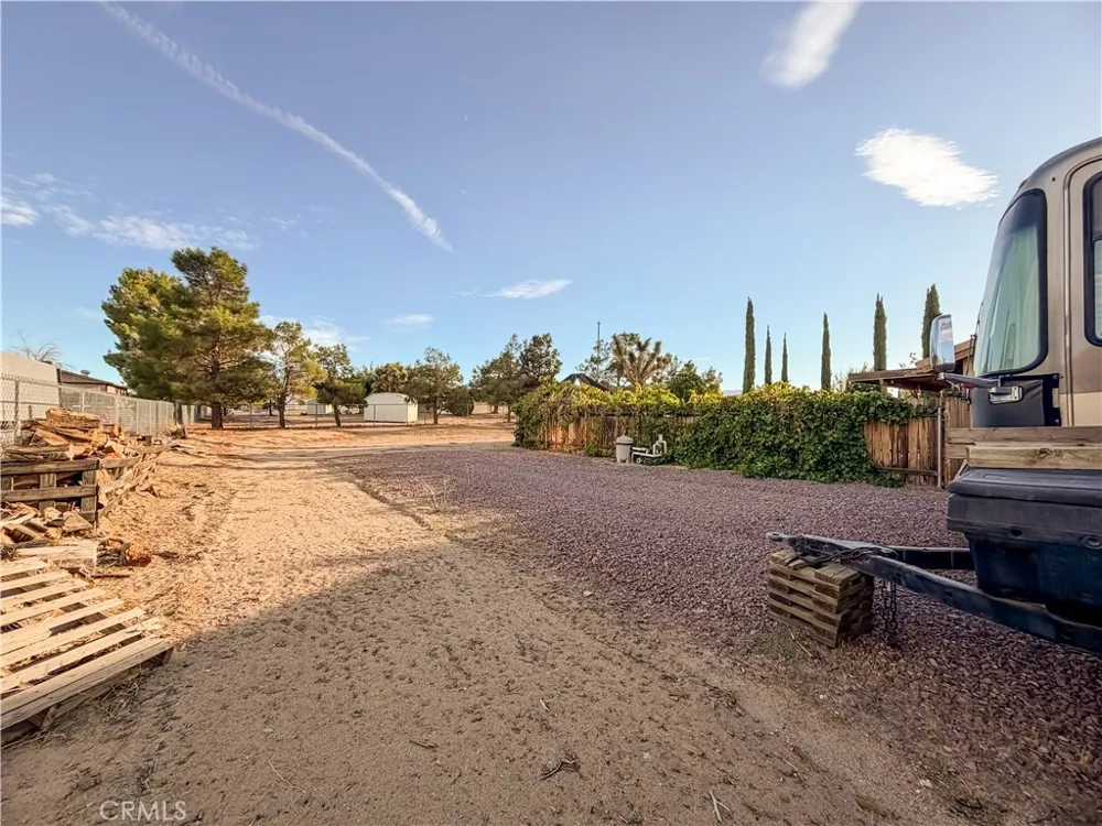 10011 Solano Victorville, CA 92392