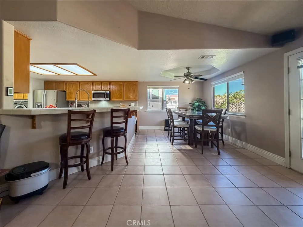 10011 Solano Victorville, CA 92392
