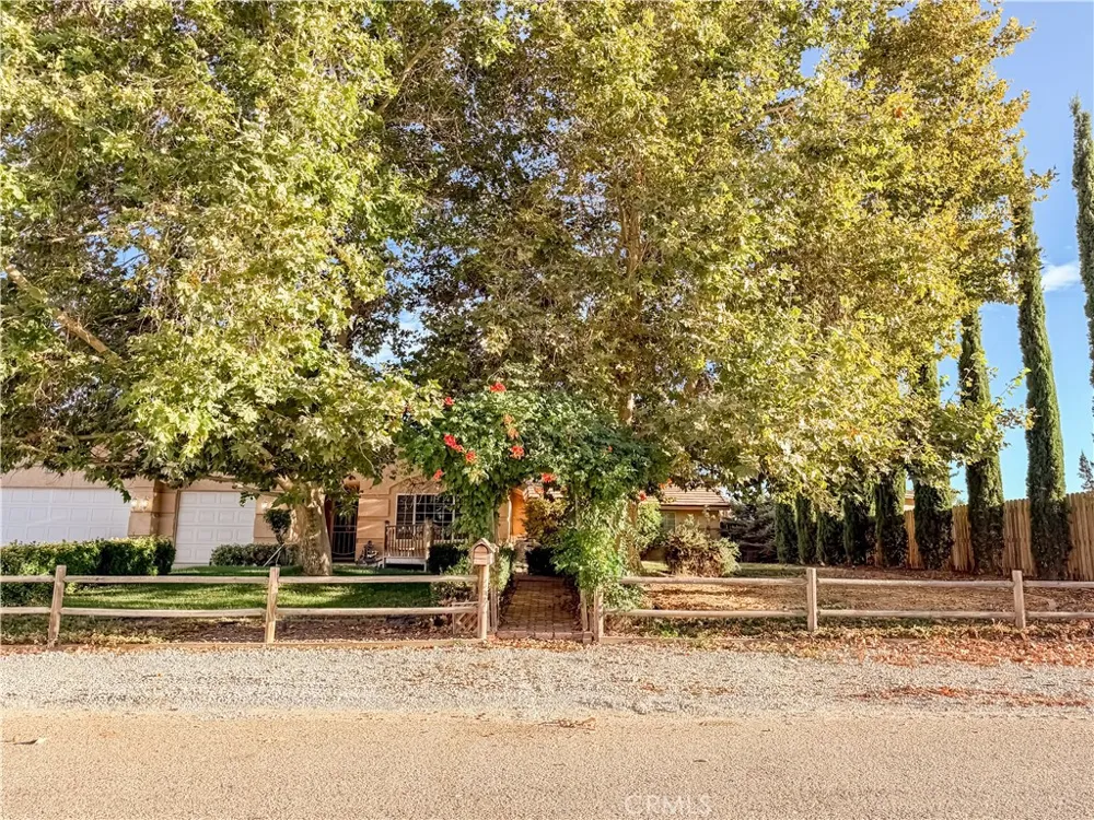10011 Solano Victorville, CA 92392