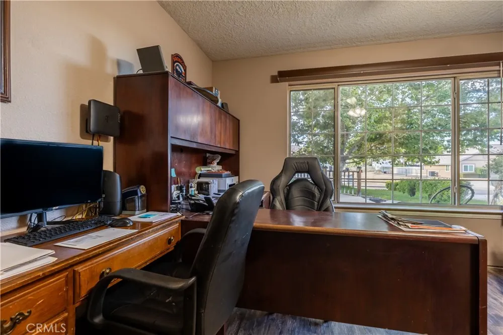 10011 Solano Victorville, CA 92392