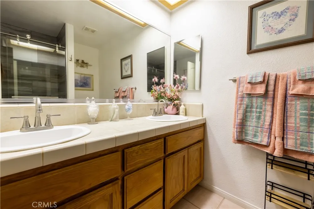 10011 Solano Victorville, CA 92392
