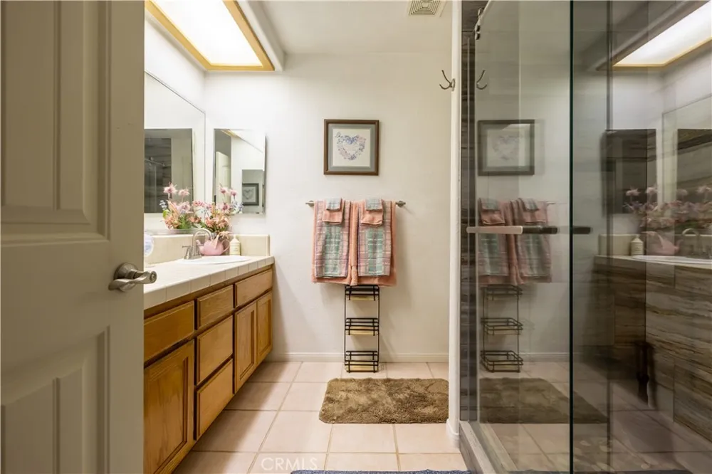 10011 Solano Victorville, CA 92392