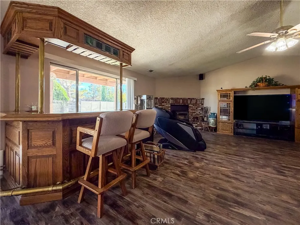 10011 Solano Victorville, CA 92392