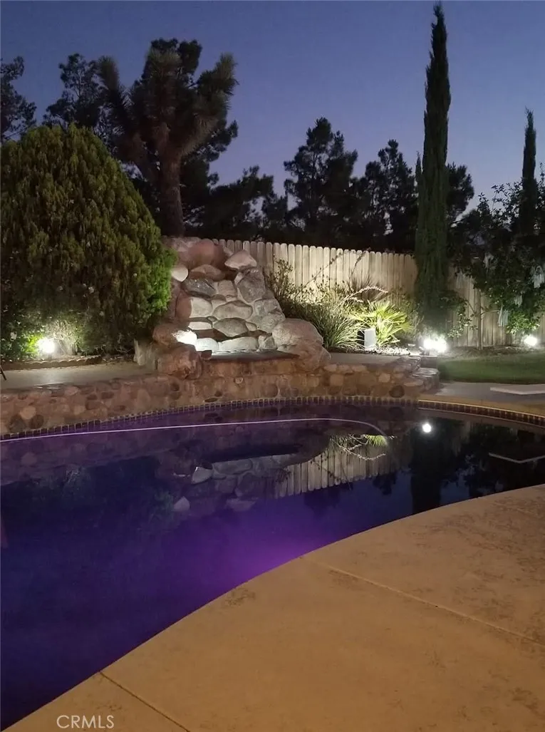 10011 Solano Victorville, CA 92392