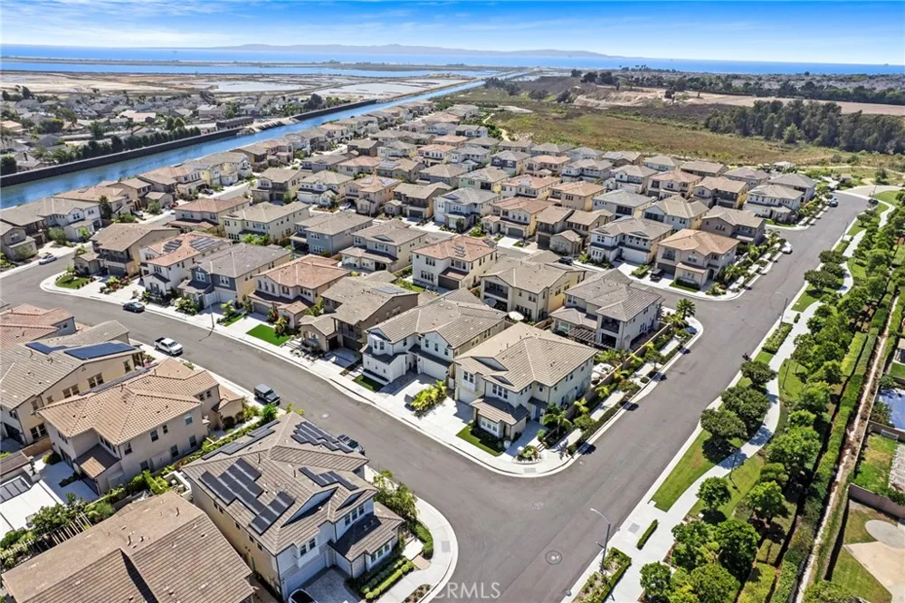 17281 Cobblestone Huntington Beach, CA 92649