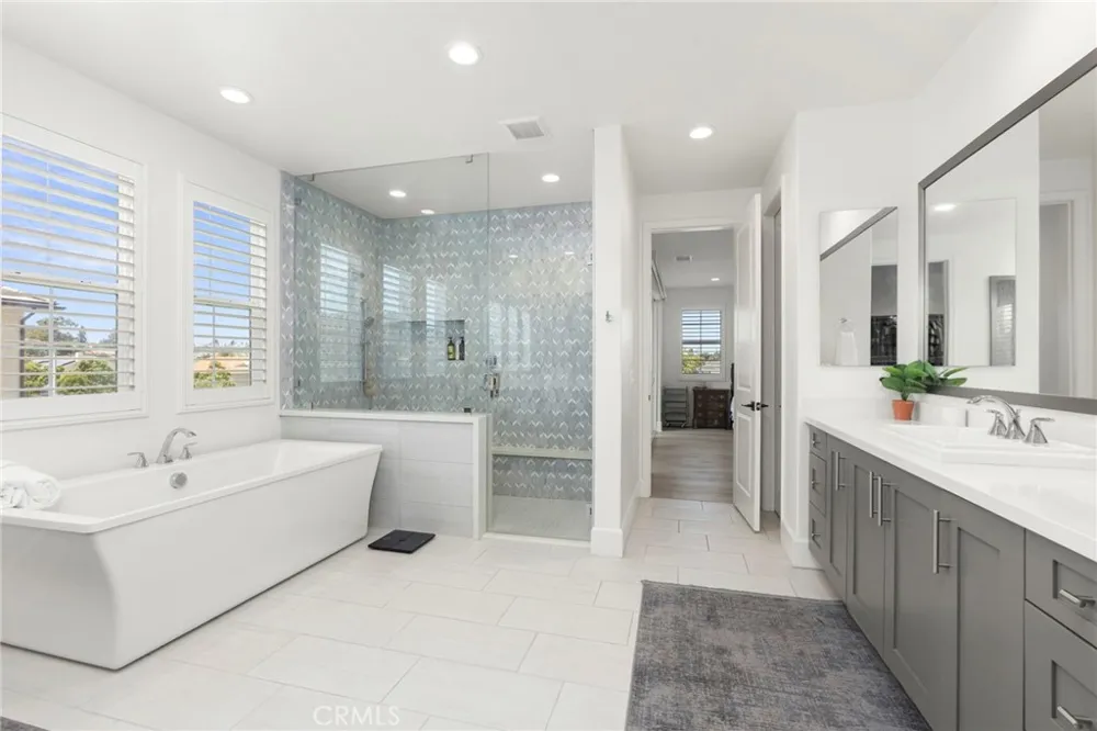 17281 Cobblestone Huntington Beach, CA 92649