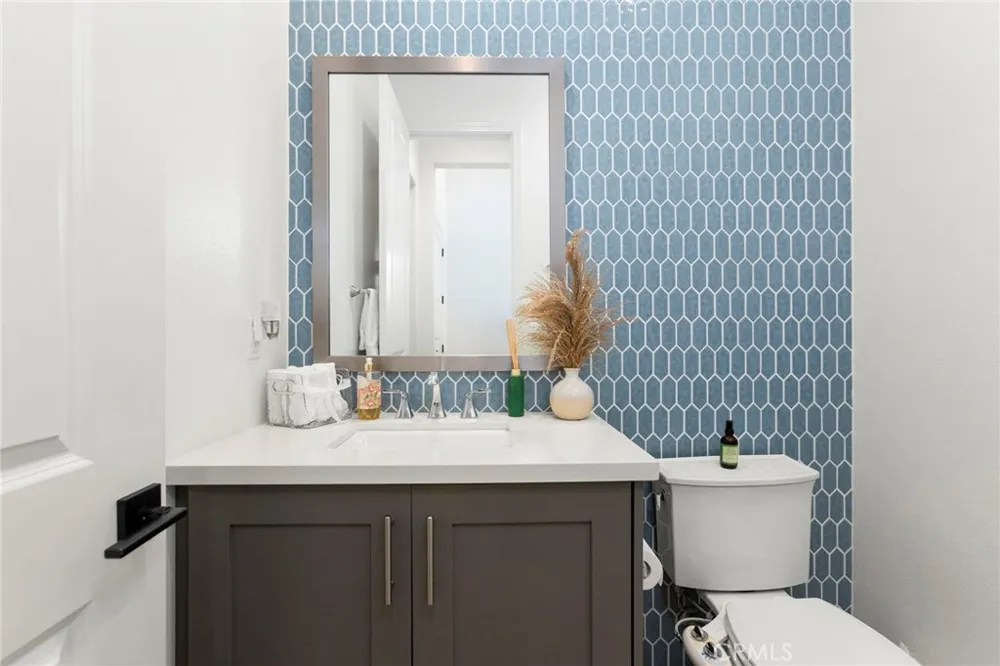17281 Cobblestone Huntington Beach, CA 92649