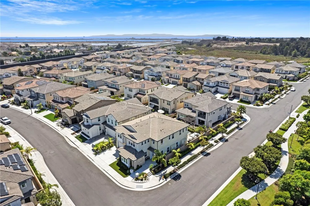 17281 Cobblestone Huntington Beach, CA 92649