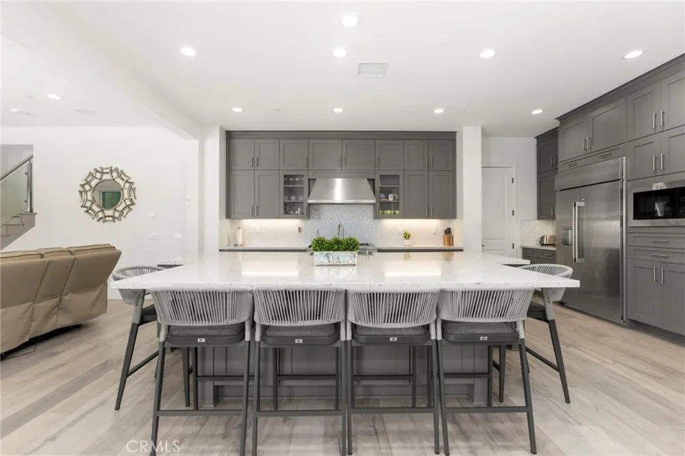 17281 Cobblestone Huntington Beach, CA 92649