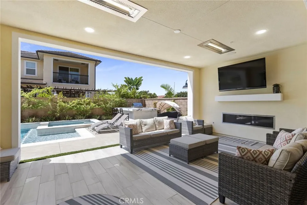 17281 Cobblestone Huntington Beach, CA 92649