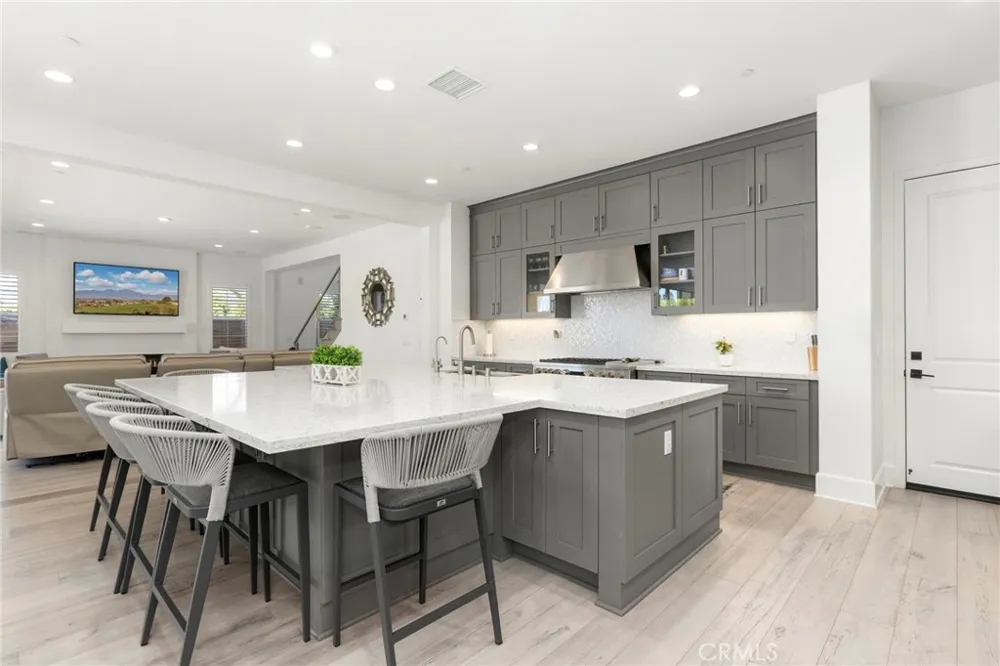 17281 Cobblestone Huntington Beach, CA 92649