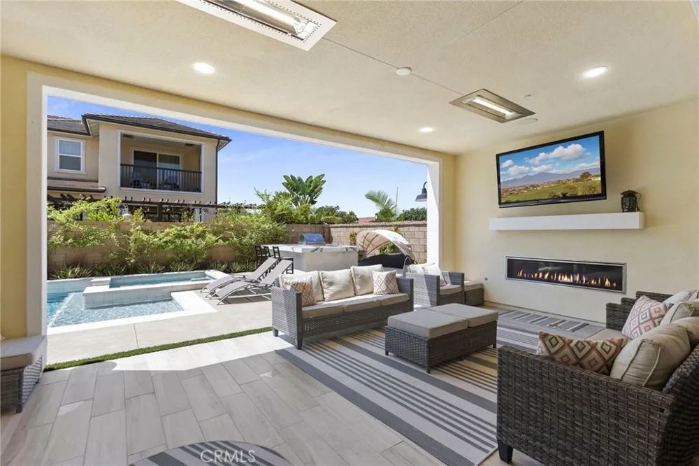 17281 Cobblestone Huntington Beach, CA 92649