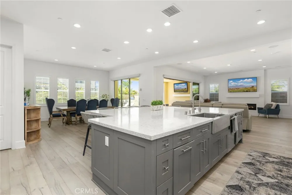17281 Cobblestone Huntington Beach, CA 92649
