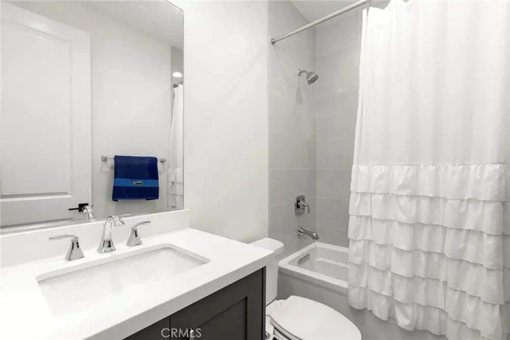 17281 Cobblestone Huntington Beach, CA 92649