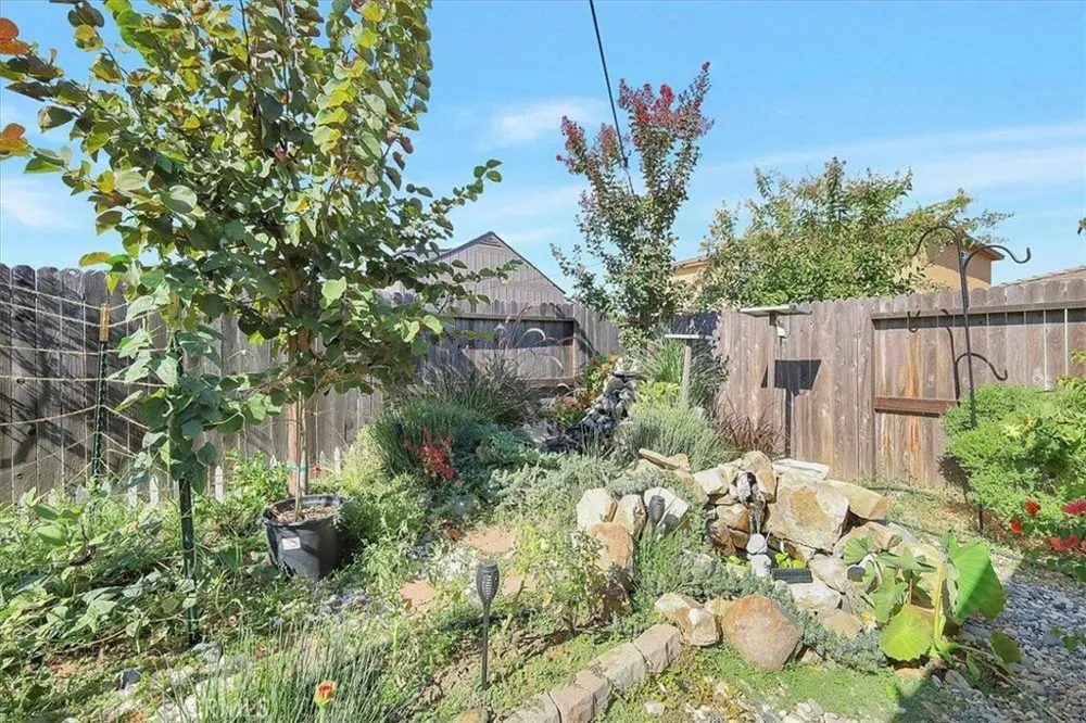 789 Chalice Creek Drive Plumas Lake, CA 95961
