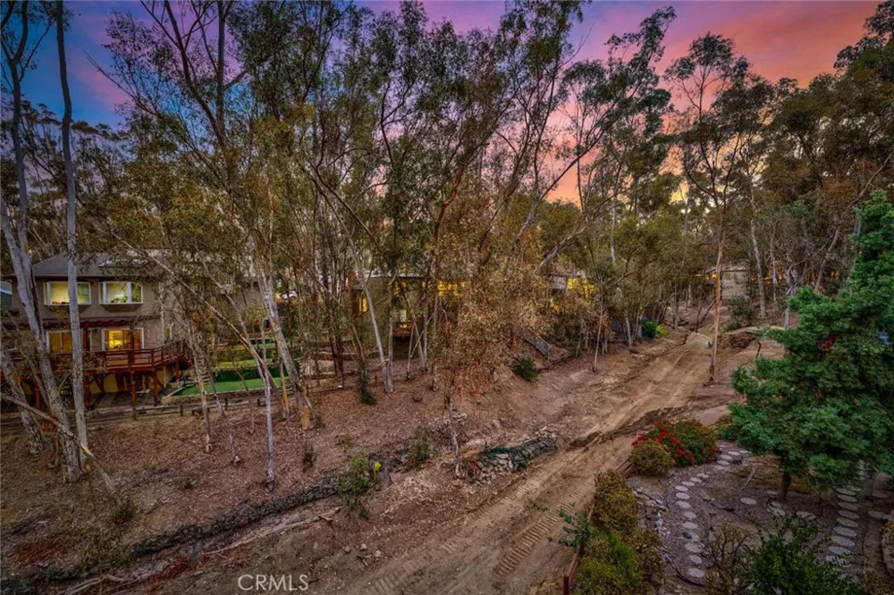 22431 Forest Hill Lake Forest, CA 92630