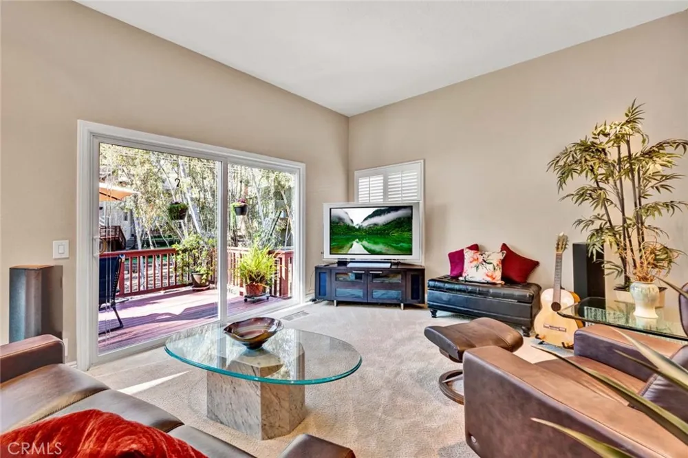 22431 Forest Hill Lake Forest, CA 92630
