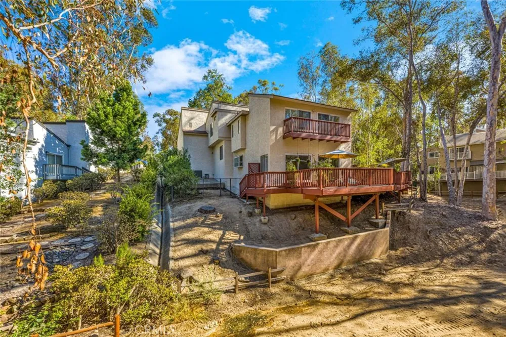 22431 Forest Hill Lake Forest, CA 92630
