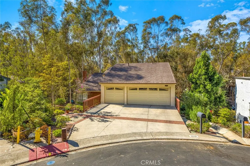 22431 Forest Hill Lake Forest, CA 92630