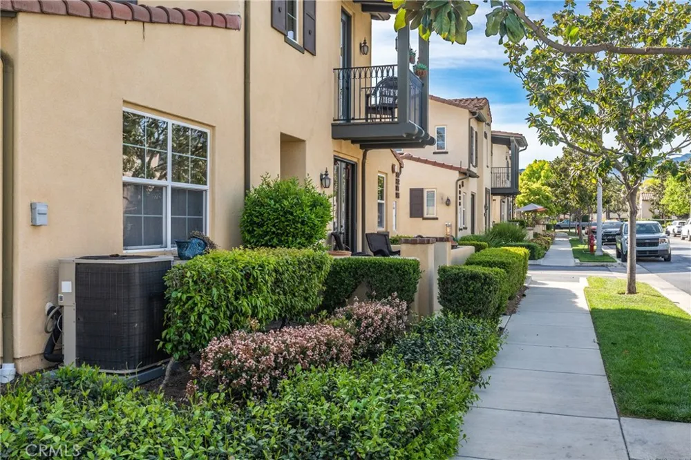 4317 Junction #101 Corona, CA 92883