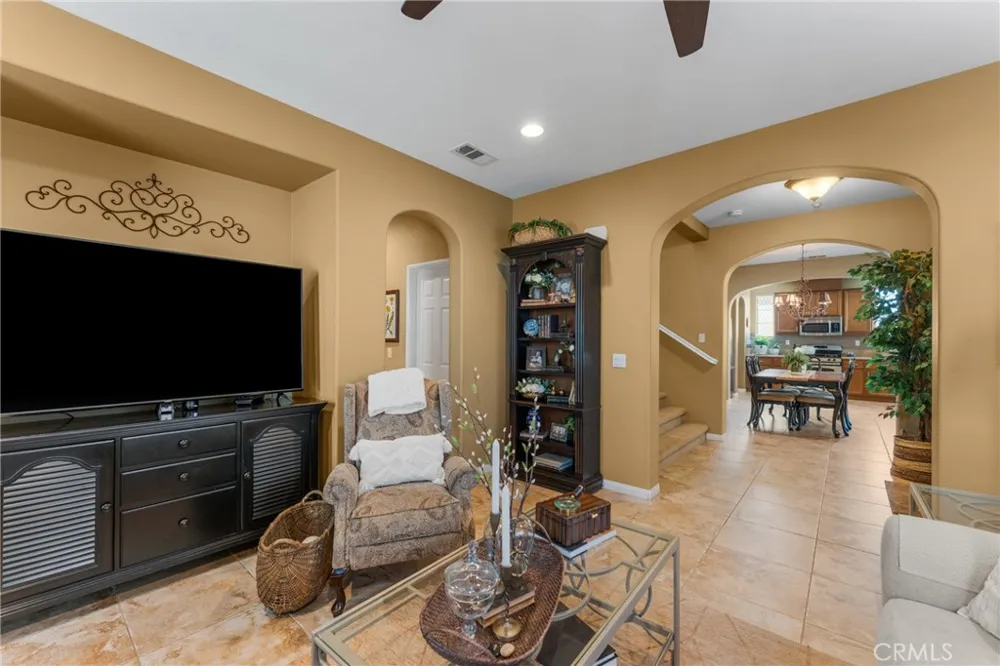 4317 Junction #101 Corona, CA 92883