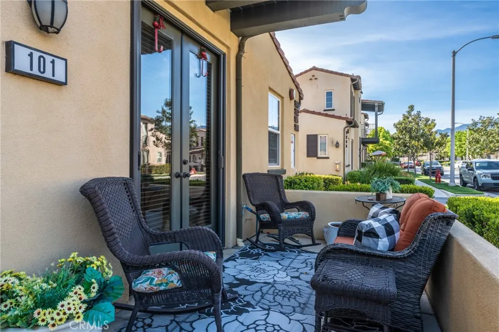 4317 Junction #101 Corona, CA 92883