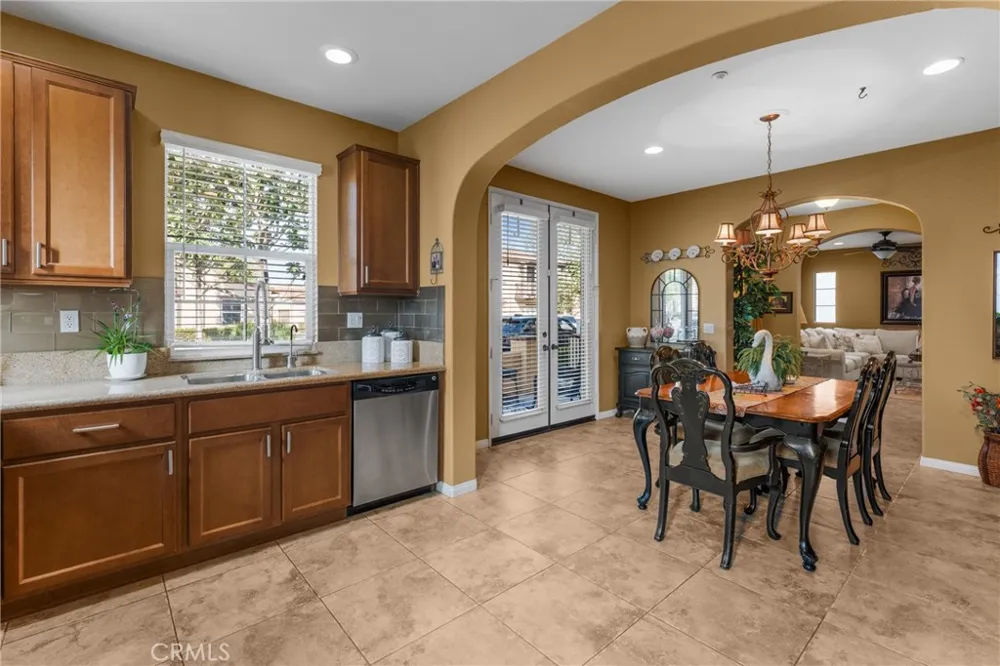 4317 Junction #101 Corona, CA 92883