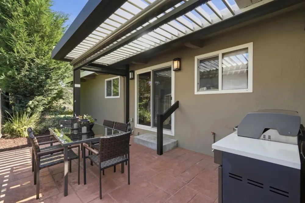 321 Anna Avenue Mountain View, CA 94043