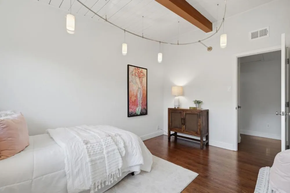 321 Anna Avenue Mountain View, CA 94043