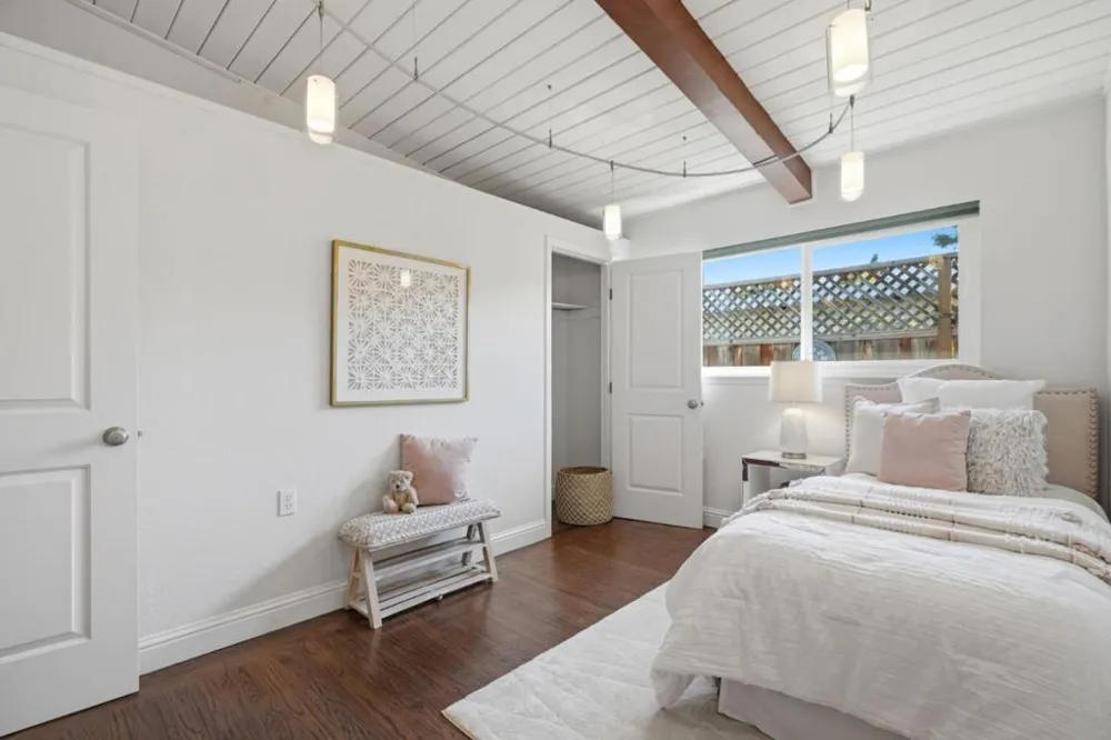 321 Anna Avenue Mountain View, CA 94043