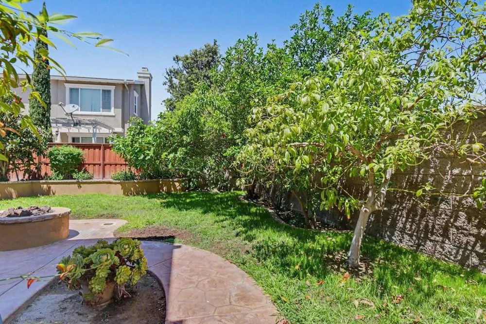2327 Trellis St Chula Vista, CA 91915