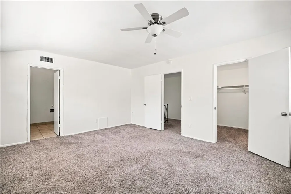 16451 Knapp St North Hills, CA 91343