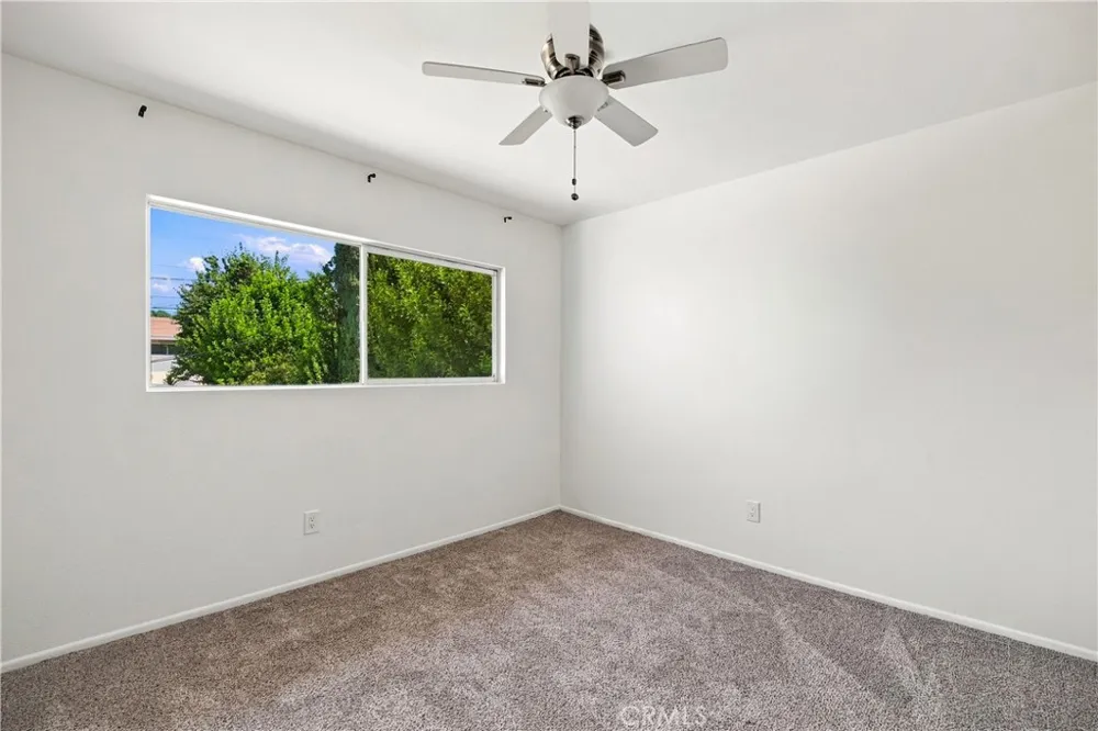 16451 Knapp St North Hills, CA 91343