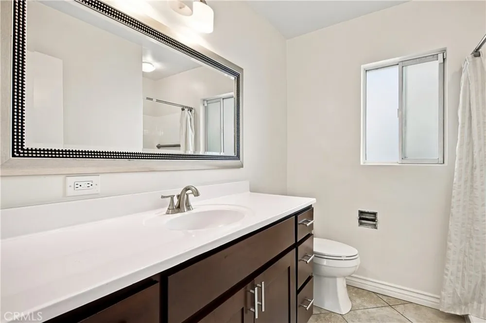 16451 Knapp St North Hills, CA 91343