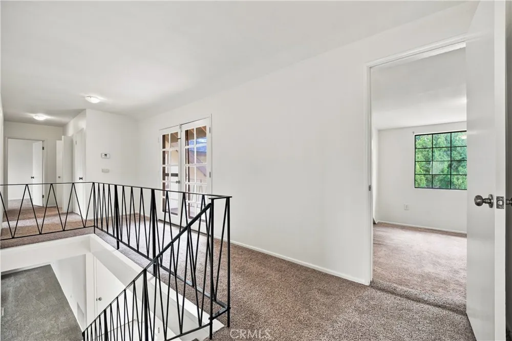 16451 Knapp St North Hills, CA 91343