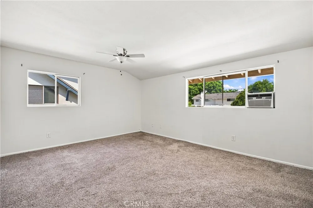 16451 Knapp St North Hills, CA 91343