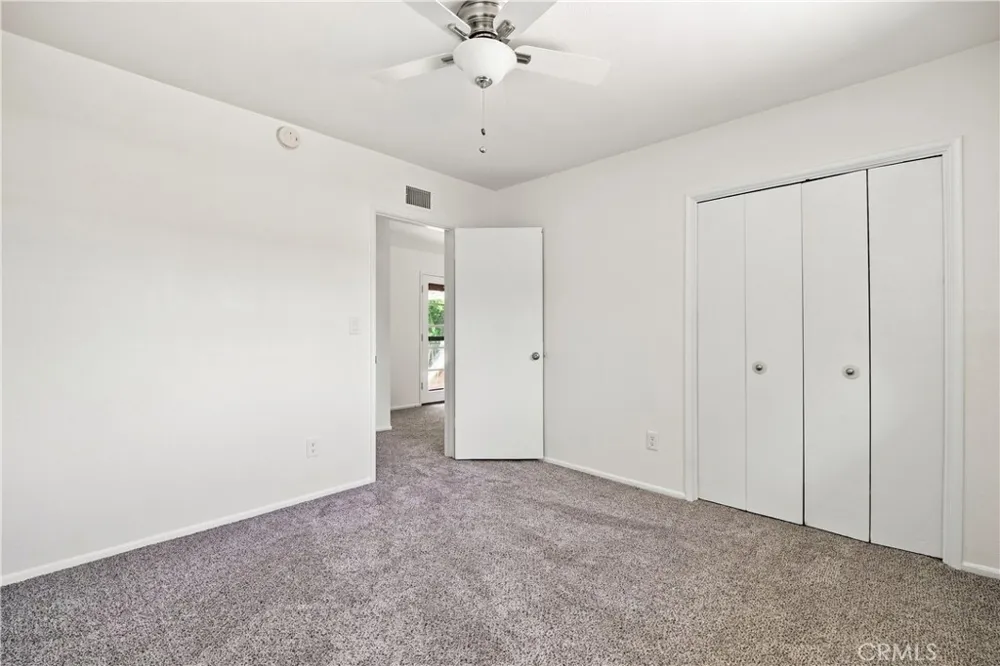 16451 Knapp St North Hills, CA 91343