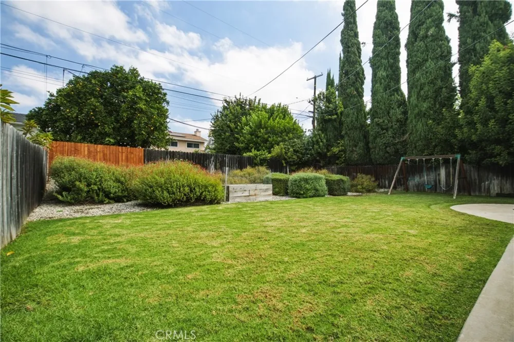 16451 Knapp St North Hills, CA 91343