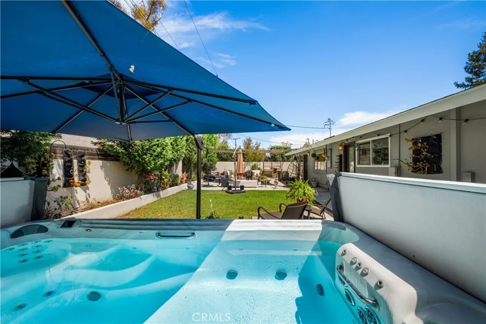12391 Martha Ann Los Alamitos, CA 90720