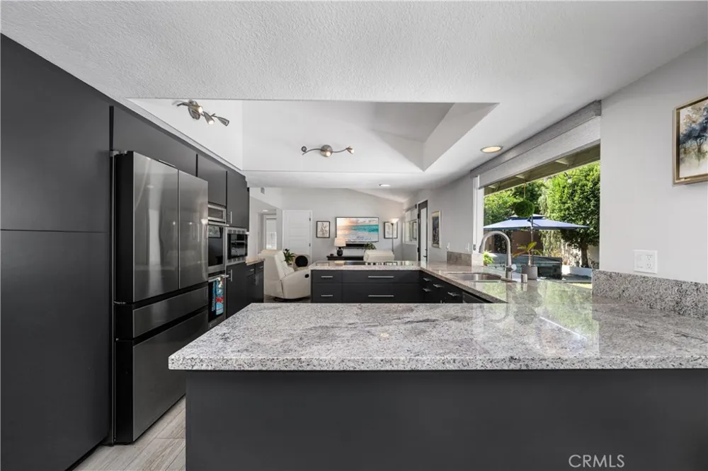 12391 Martha Ann Los Alamitos, CA 90720