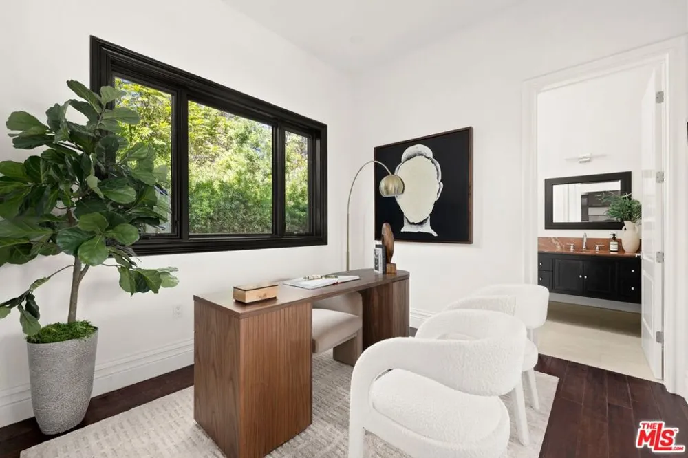 10669 Wellworth Avenue Los Angeles, CA 90024